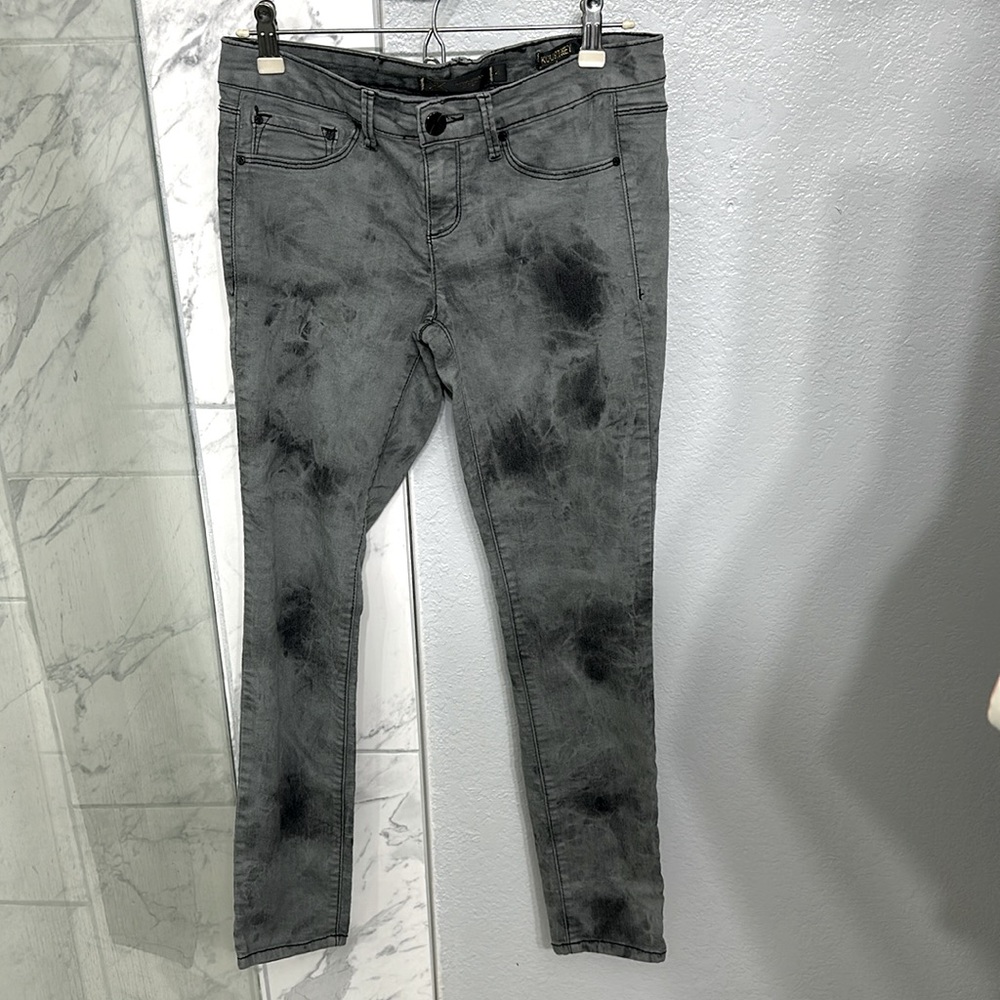 Kardashian Denim size 4 Kourtney Gray Jegging